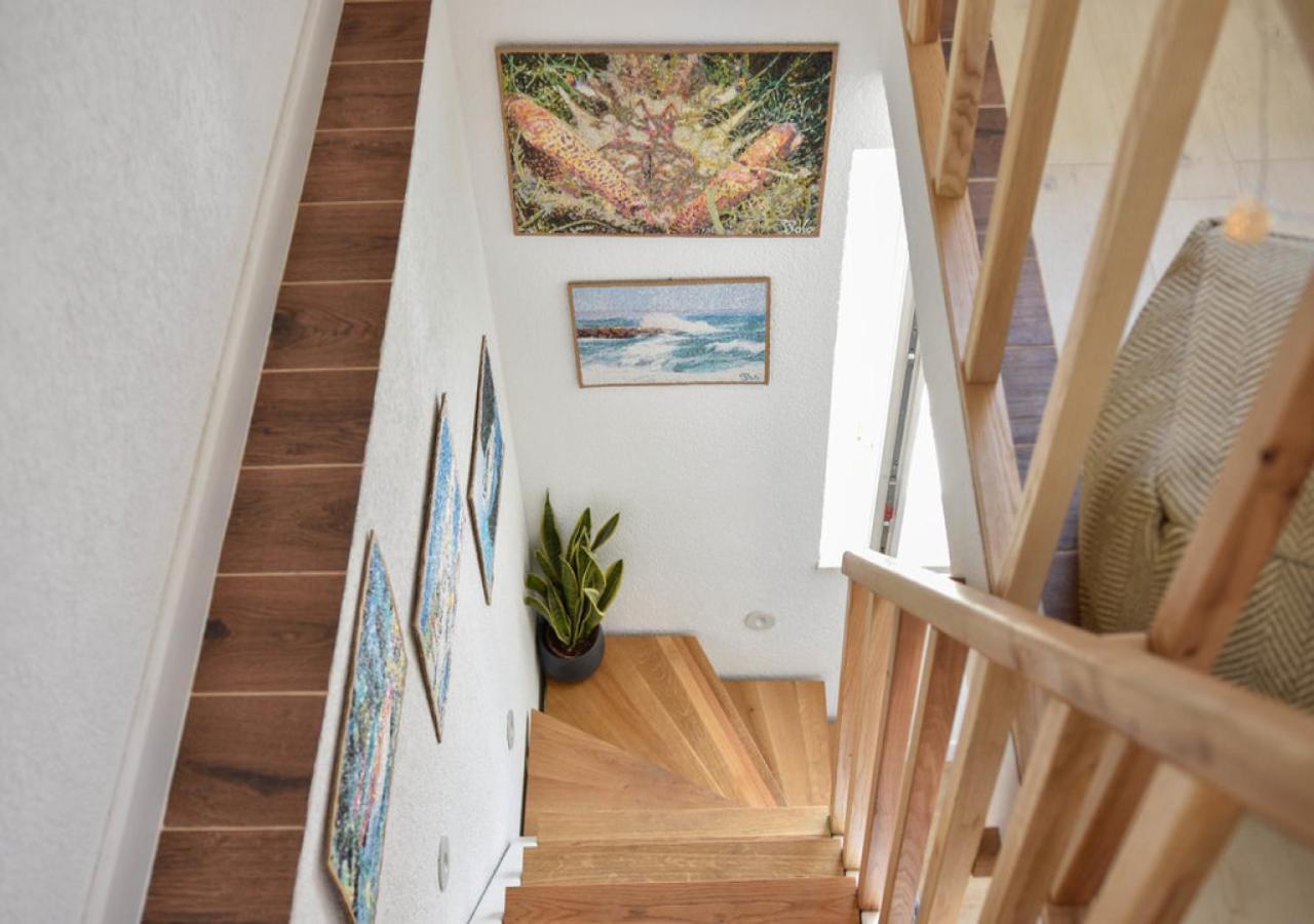 Suni Apartment Split