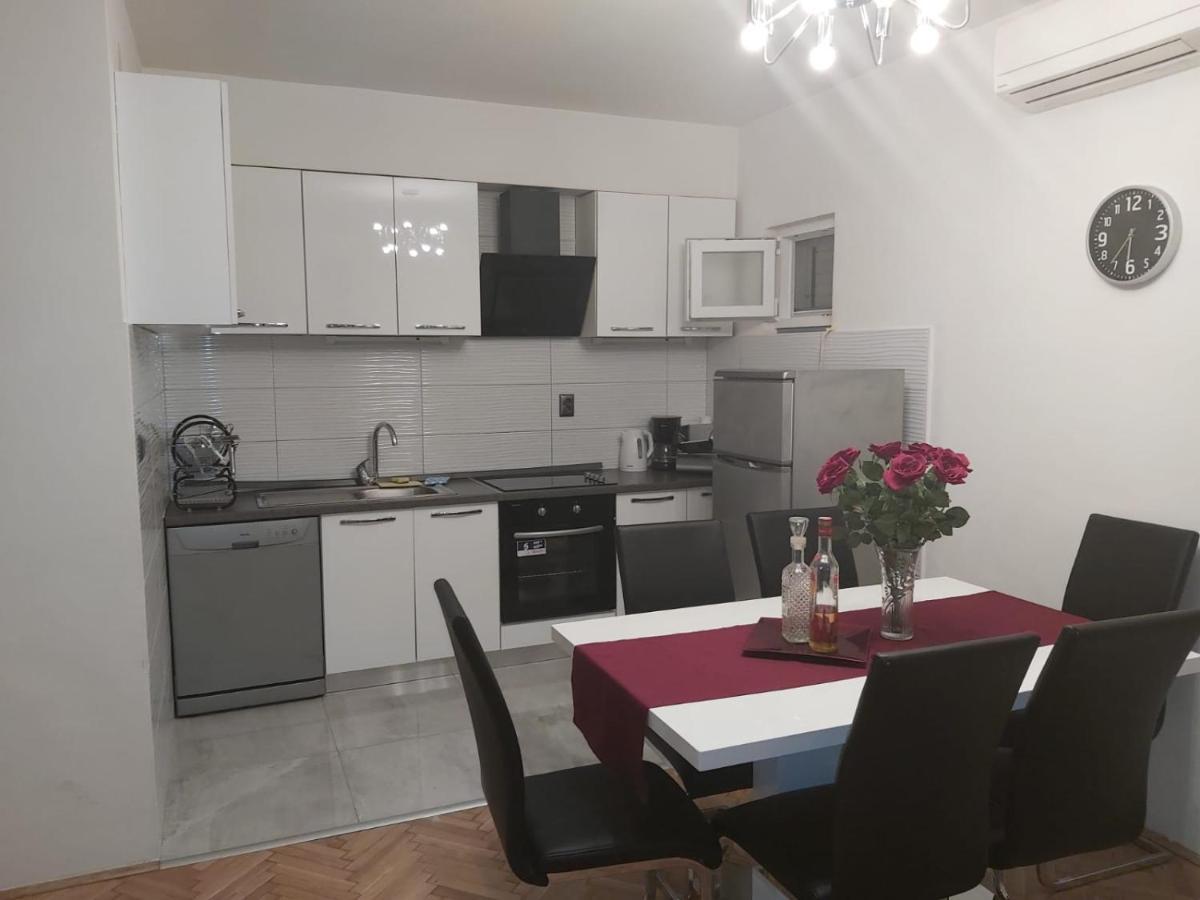 Ema Apartment *