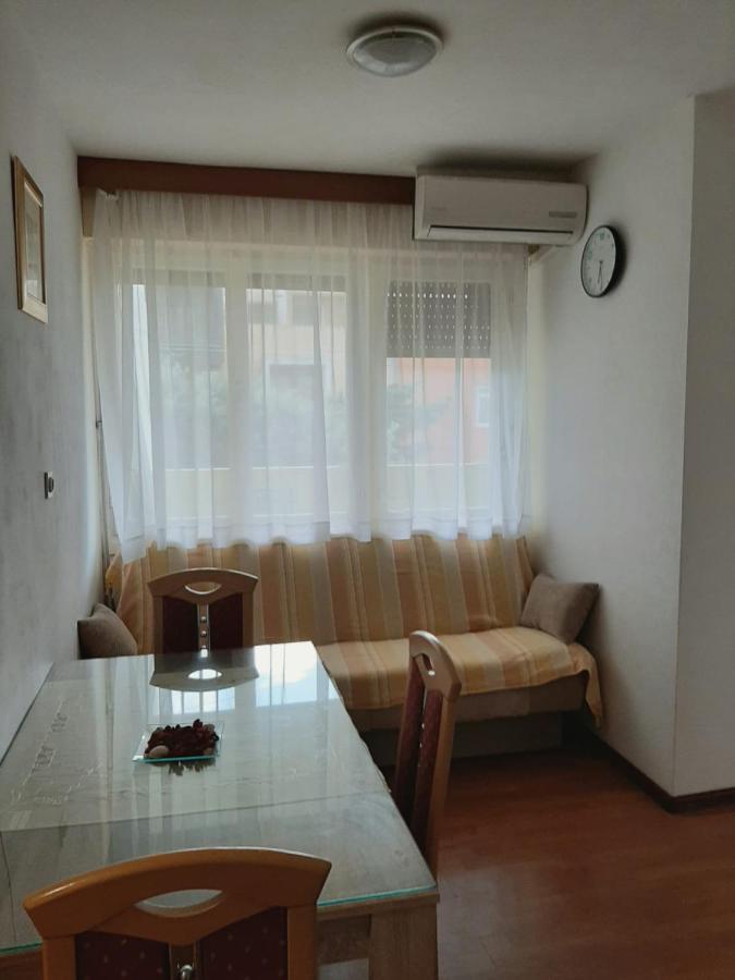 Apartment Apartman Paola