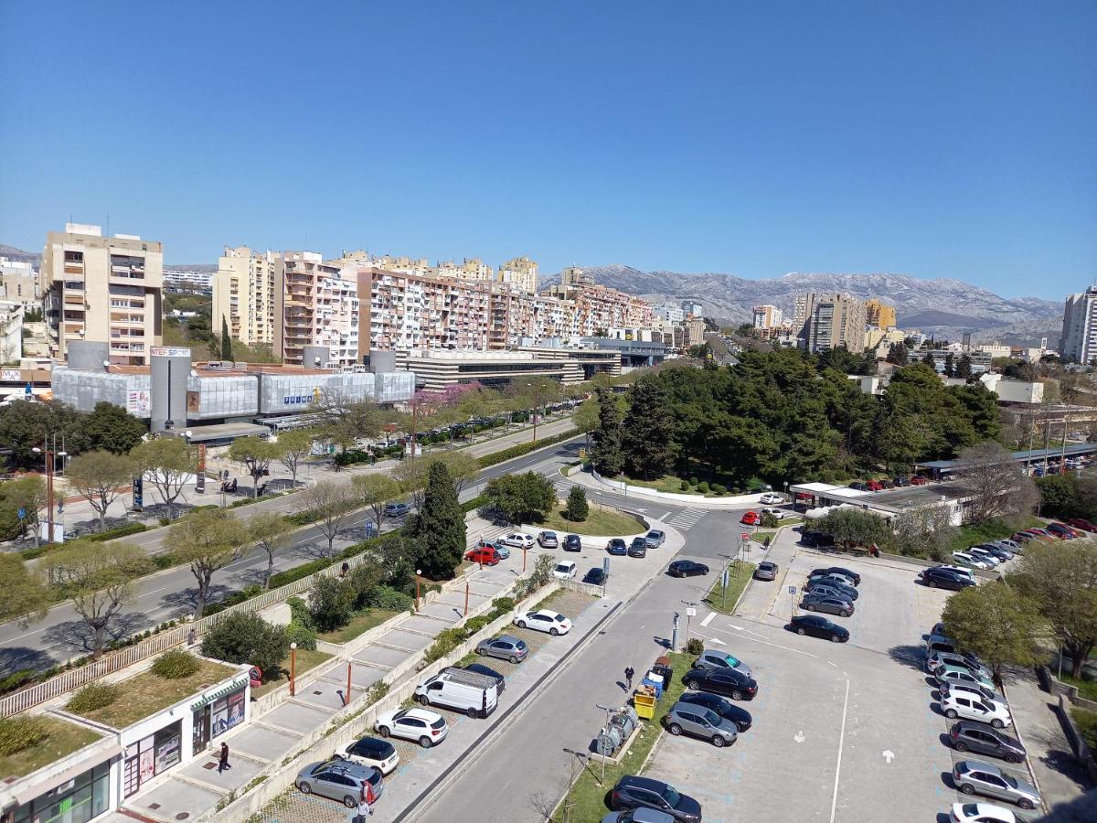 View * Split