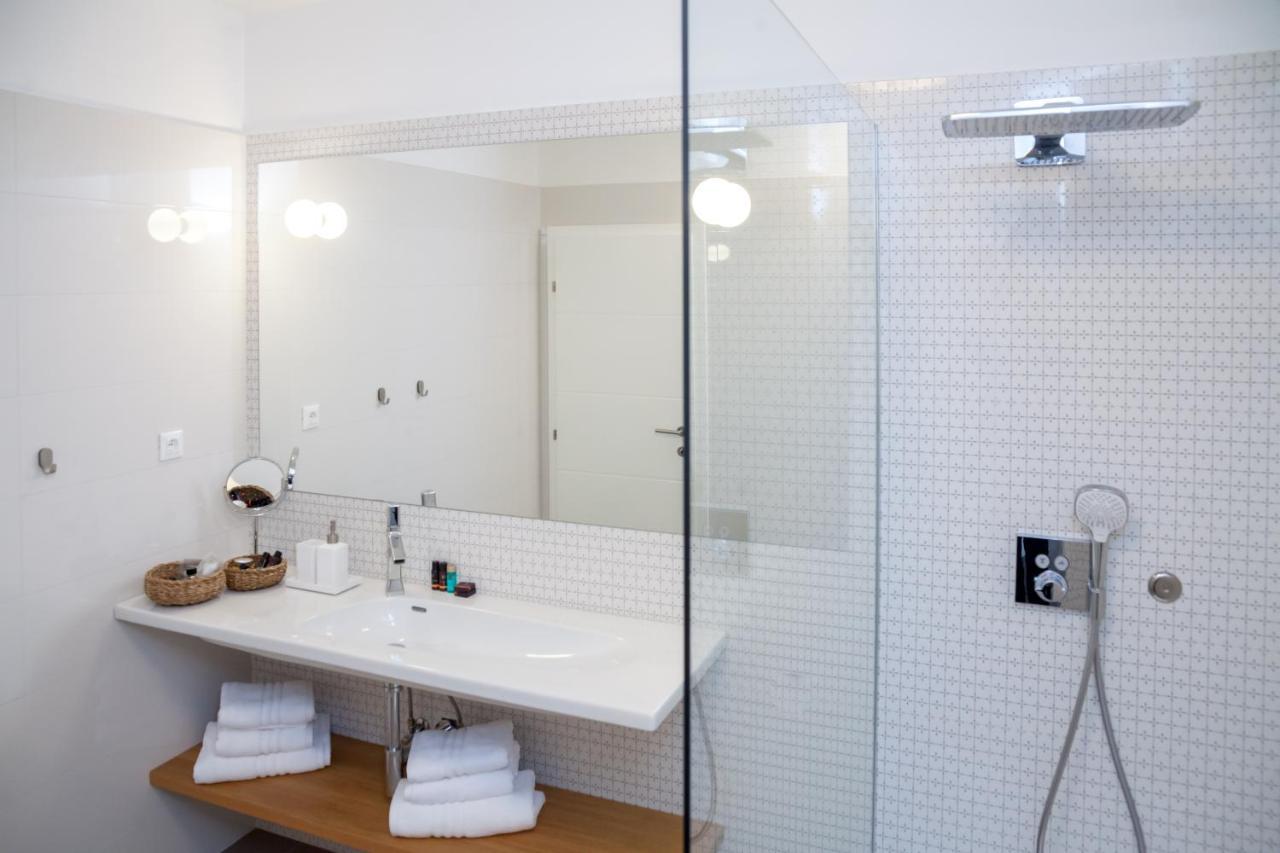 Luxury Ivari