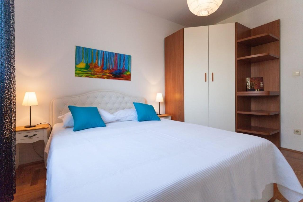 Exclusive Sea View Apartment *