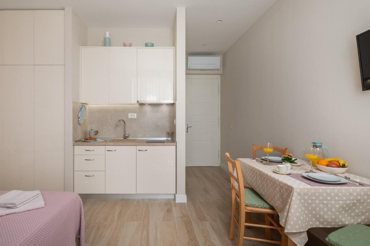 Apartment Apartment More *