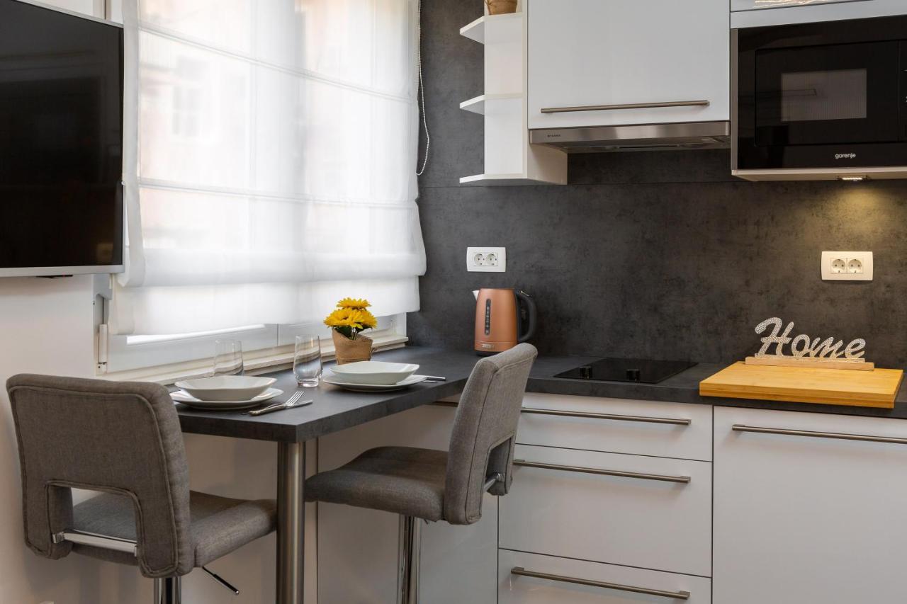 Luxury & Five Apartment *