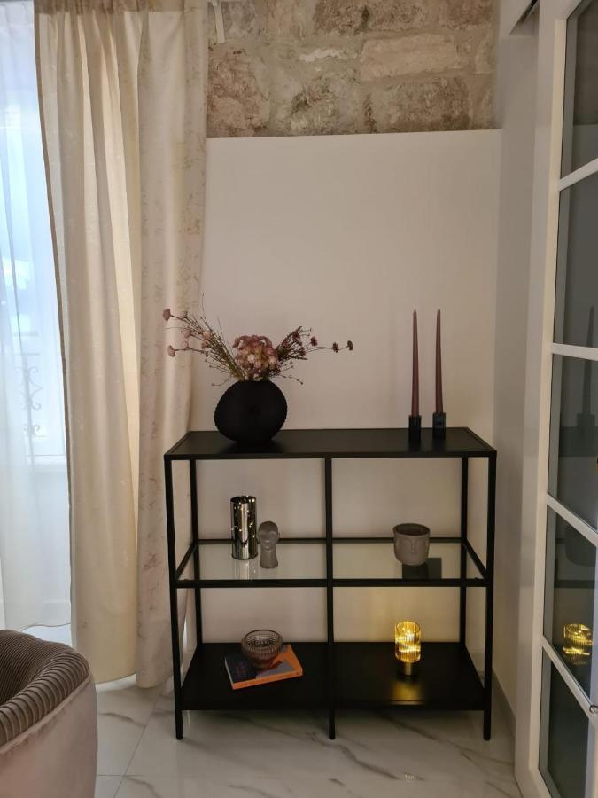 Luxury L&l Bed & Breakfast