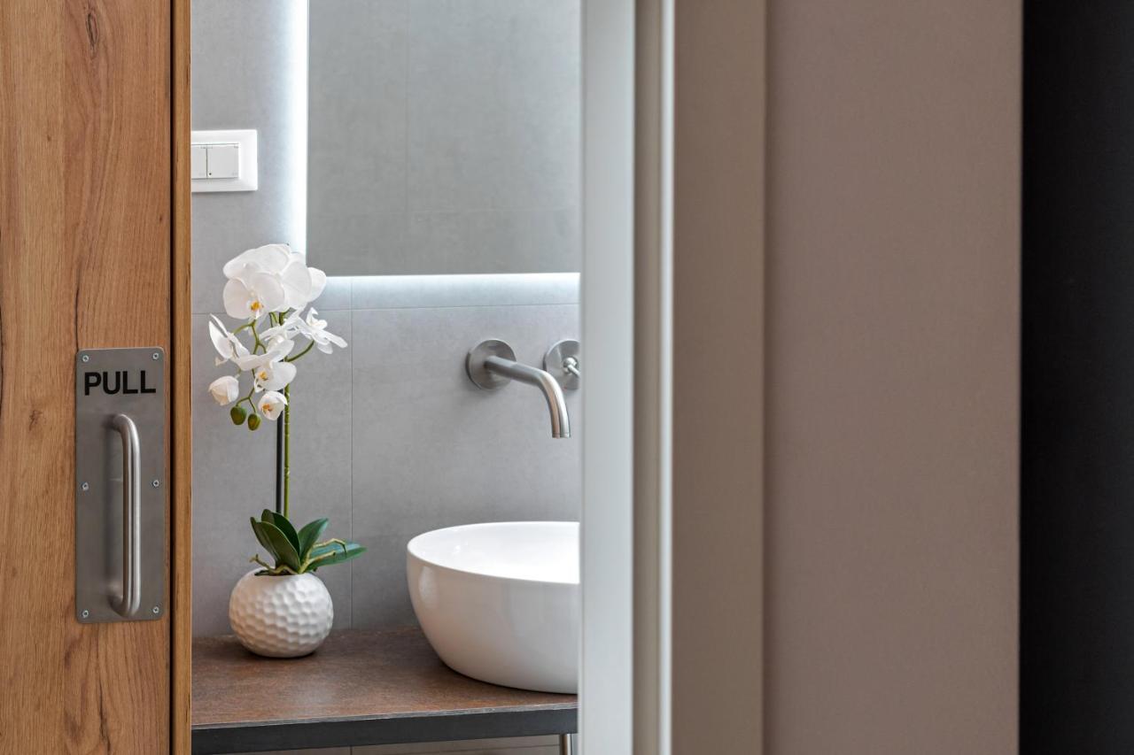 Zaloo, Luxury With Sea-view And Jacuzzi * Split