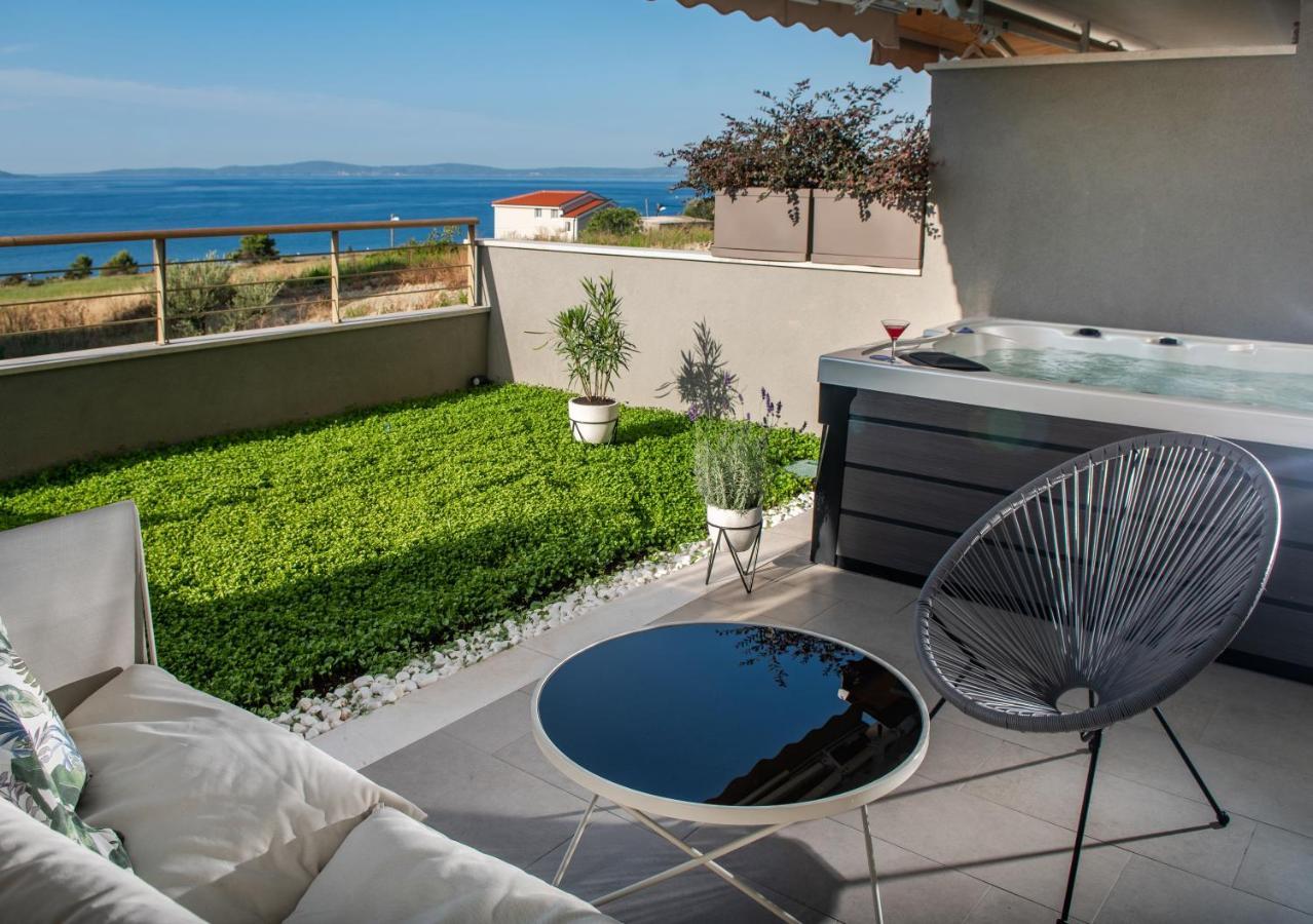 Appartement Zaloo, Luxury With Sea-view And Jacuzzi *