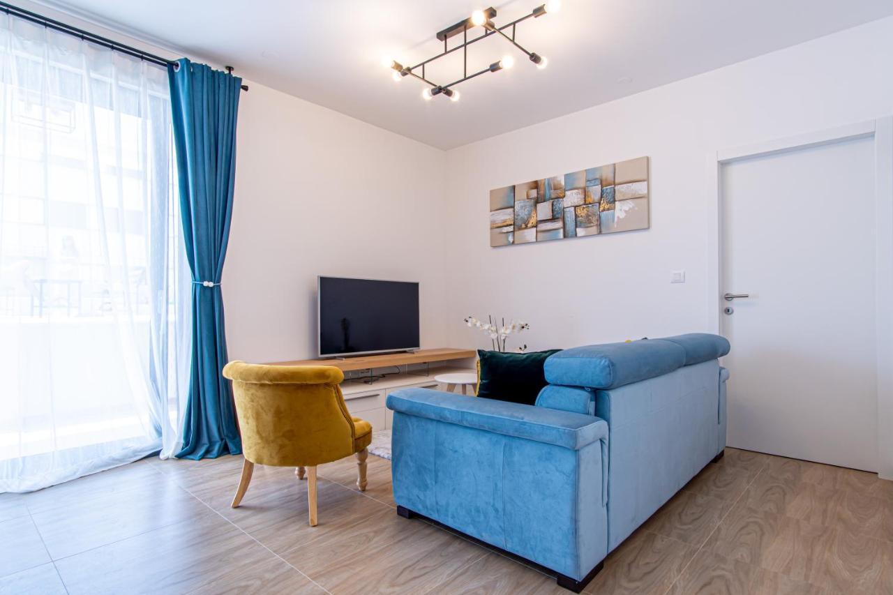 Ledeno Luxury Split