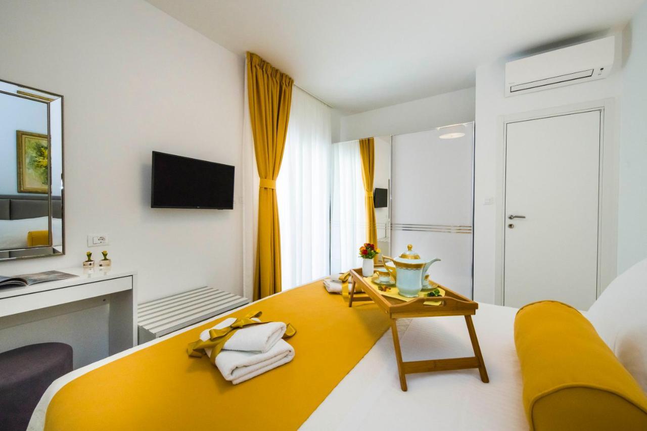 Amaris Luxury Split