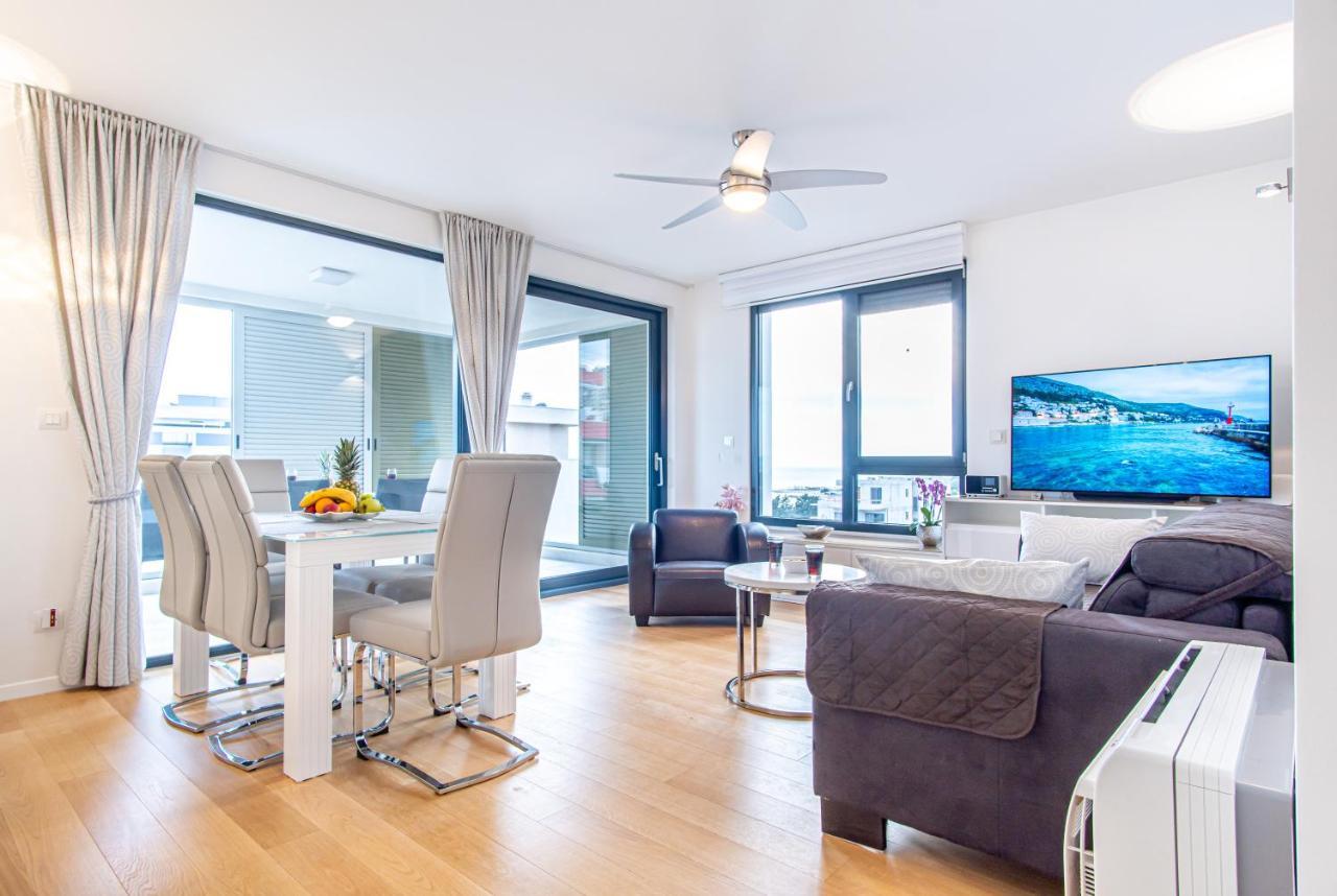 Euphoria Luxury Split