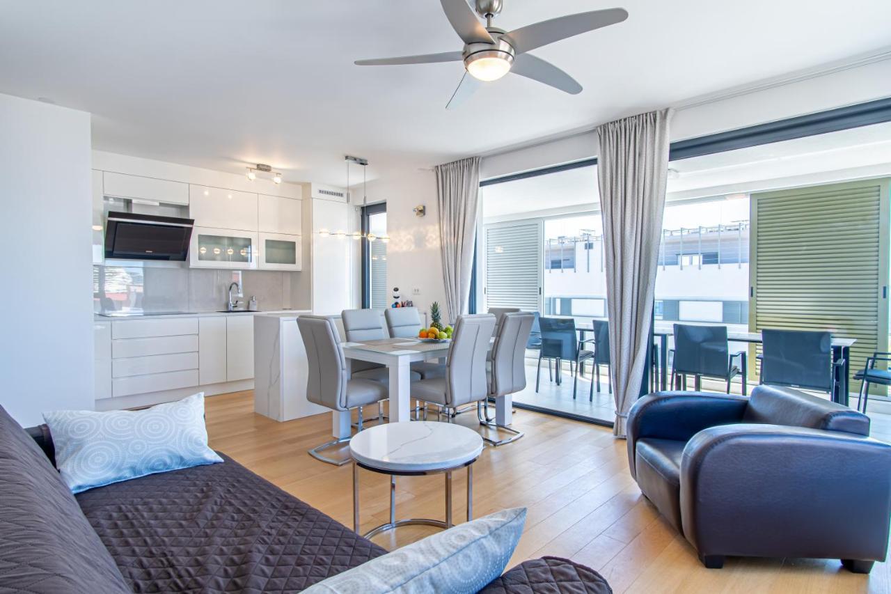 Euphoria Luxury Apartment *