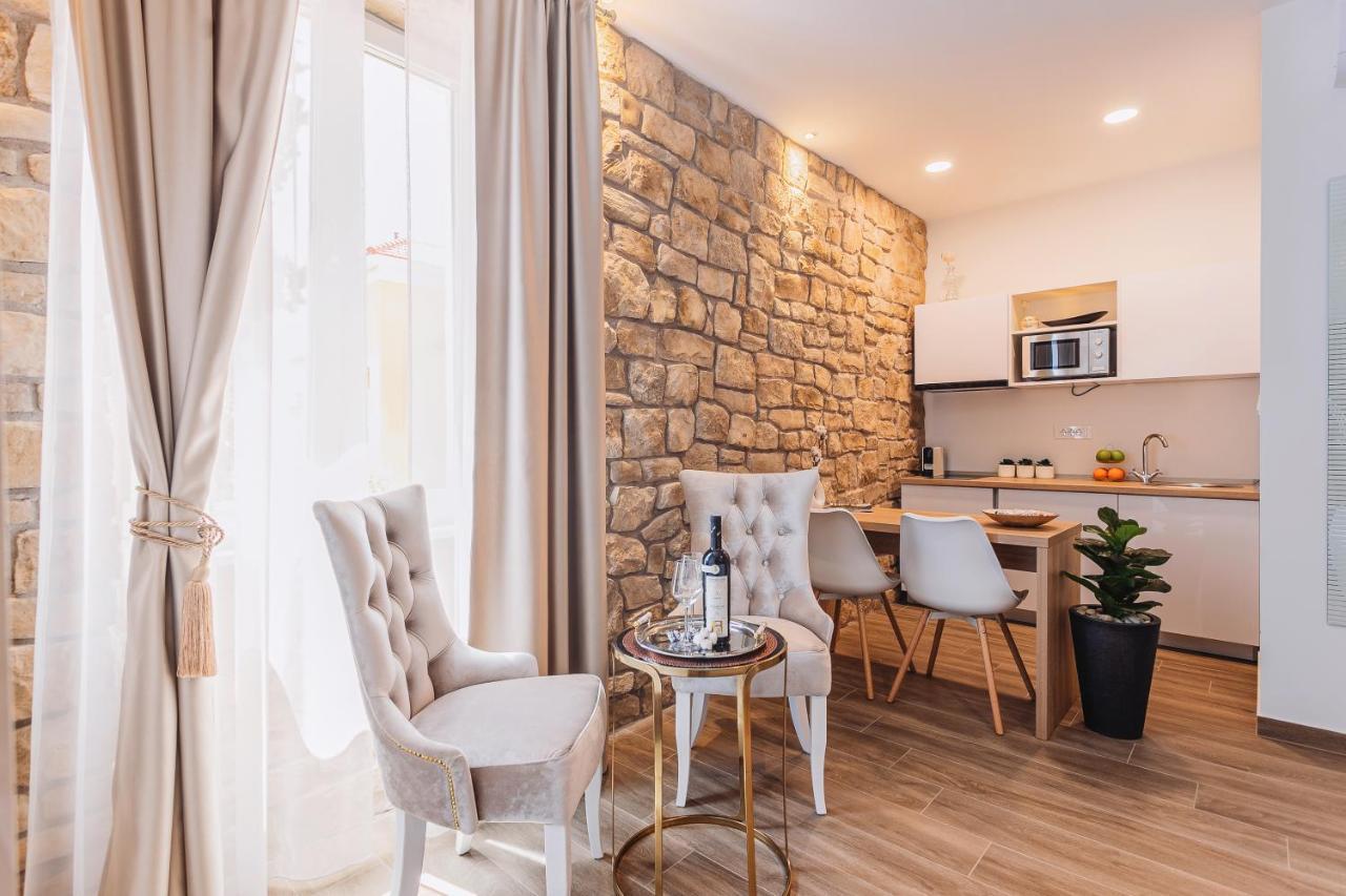 Four Elements Apartment *