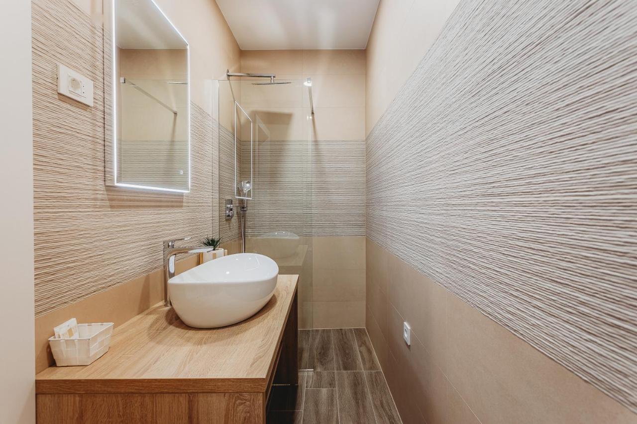 Four Elements Apartment Split