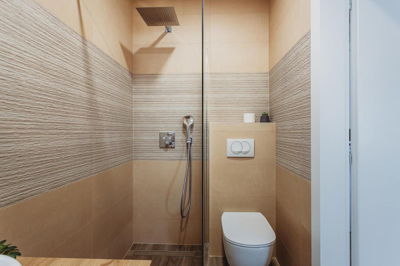 Four Elements Apartment Split