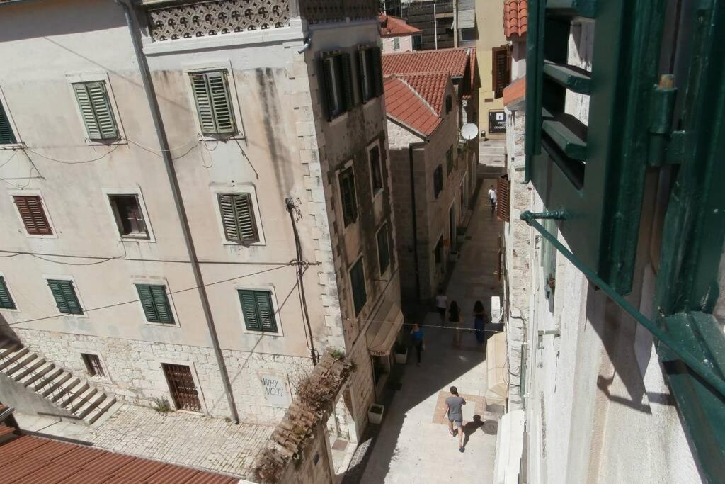 Charming Stone In The Heart Of