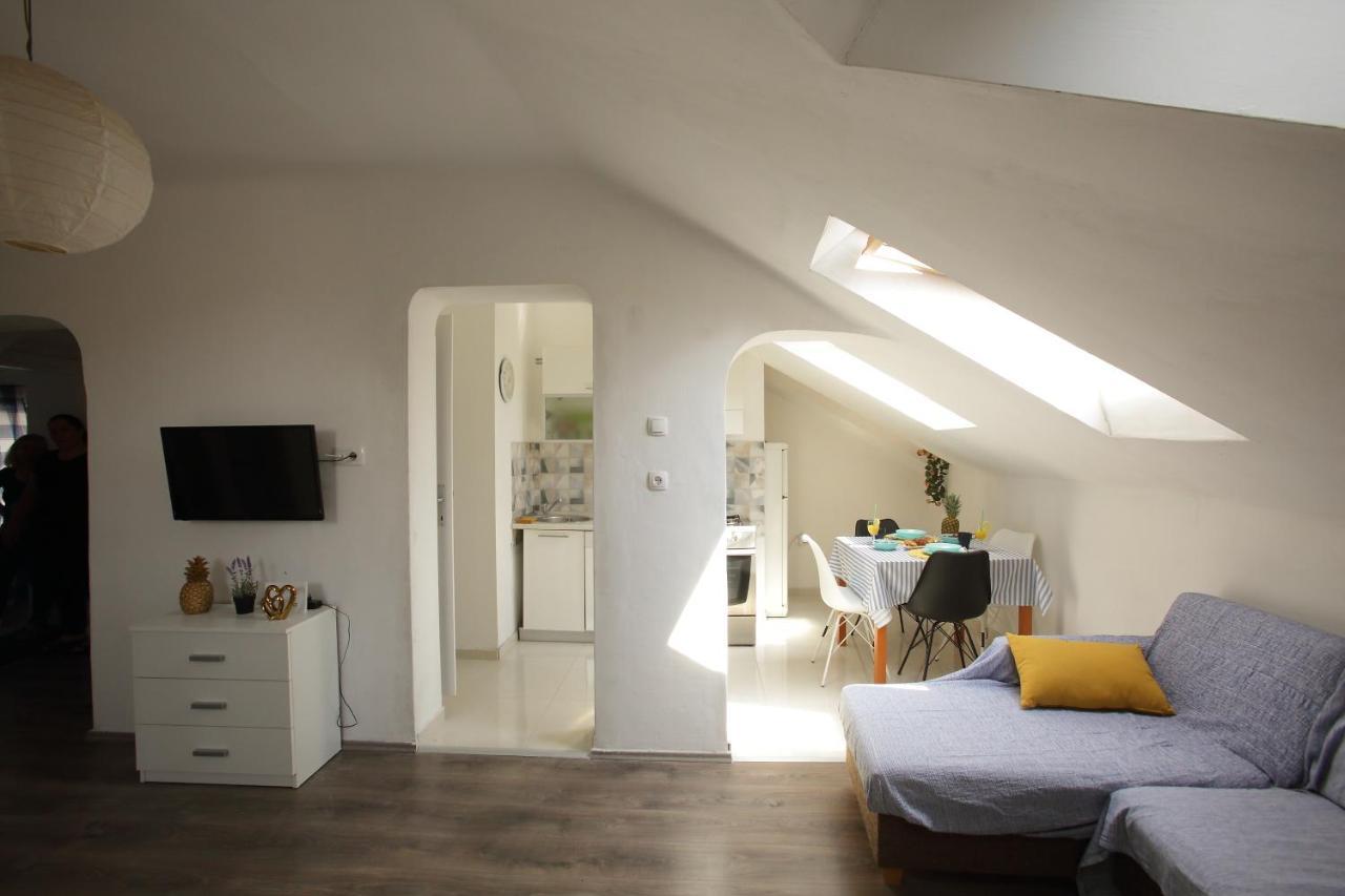 Center Lucia Apartment