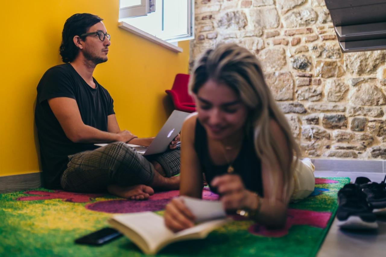 Fiesta Siesta Social Albergue Split