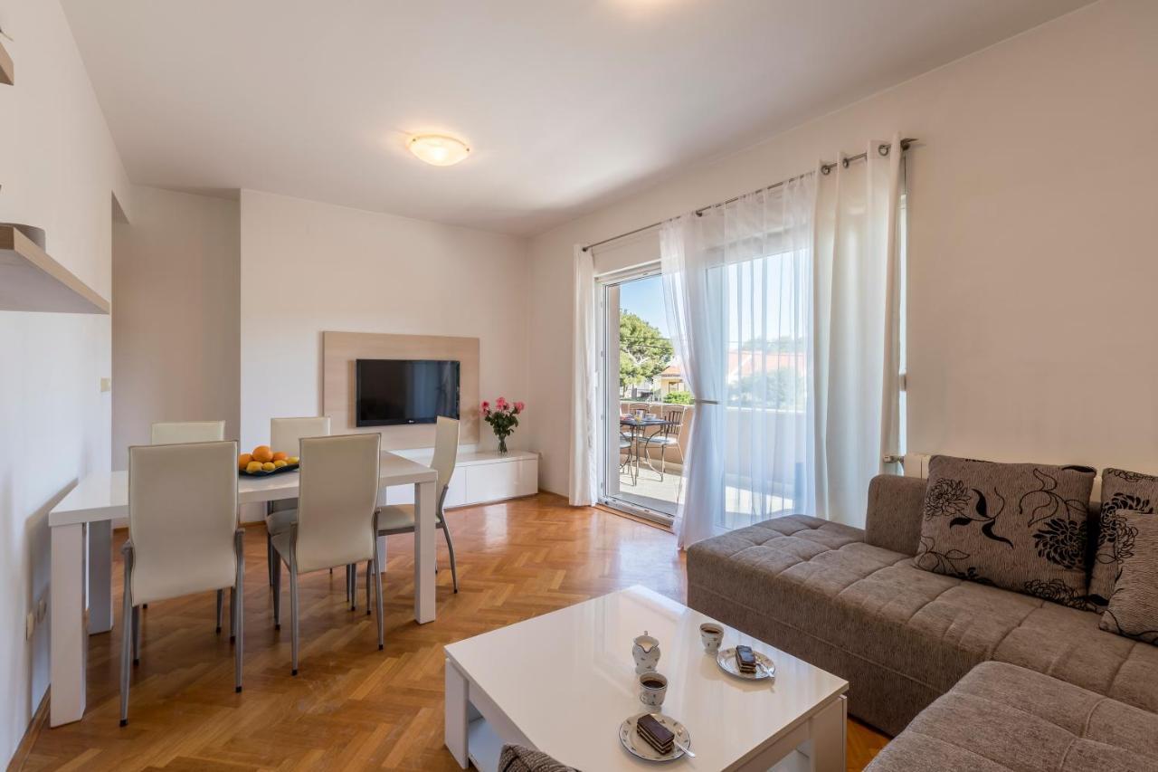 Nona Apartman *