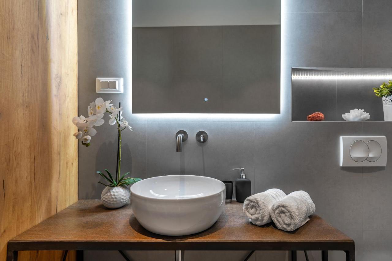 Appartement Zaloo, Luxury With Sea-view And Jacuzzi