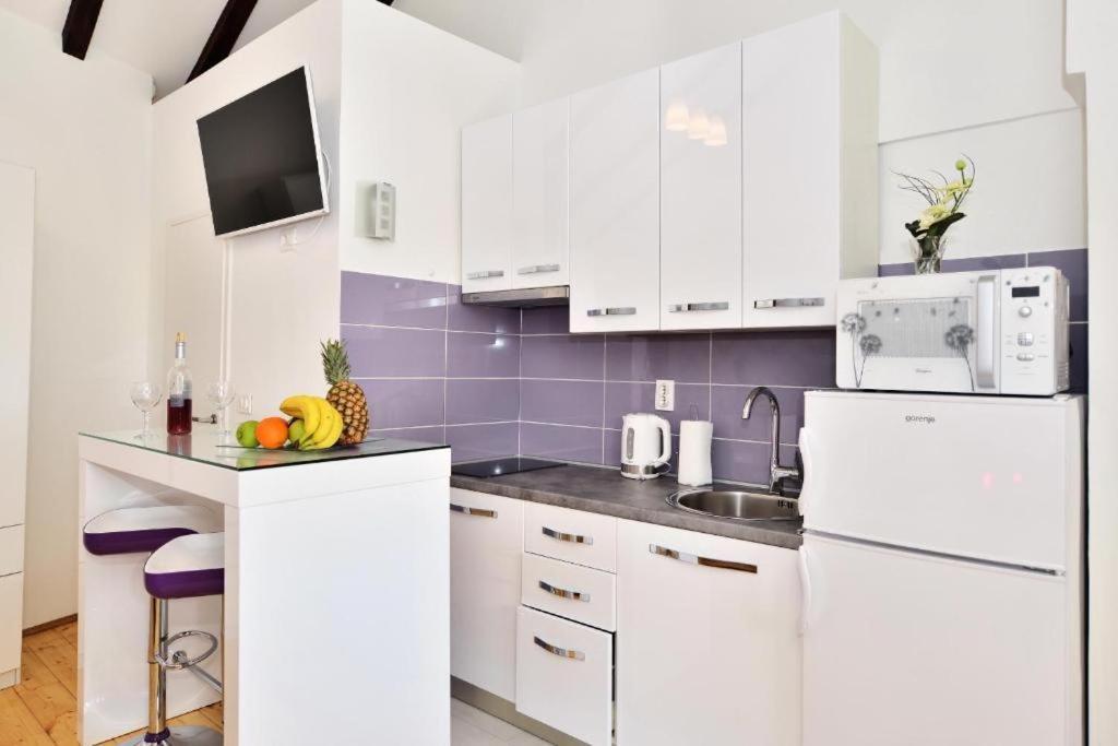 Marigold Stone House Apartment