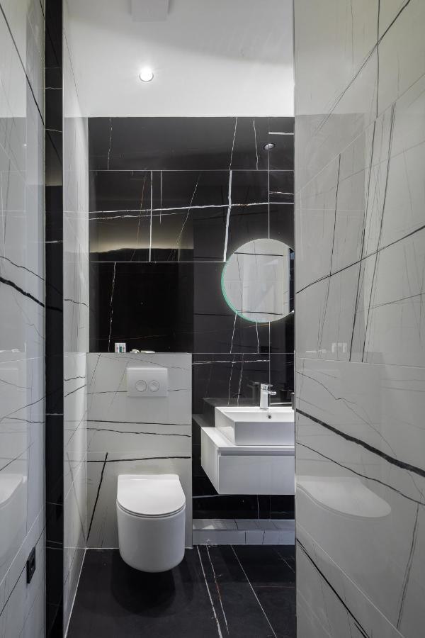 Top Rooms
