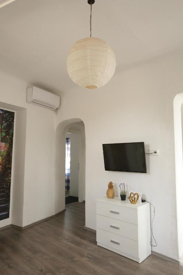 Center Lucia Split