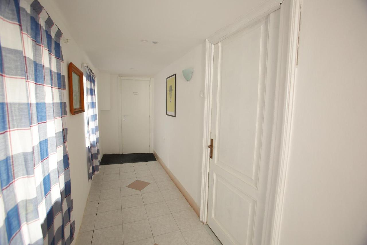 Apartment Center Lucia *
