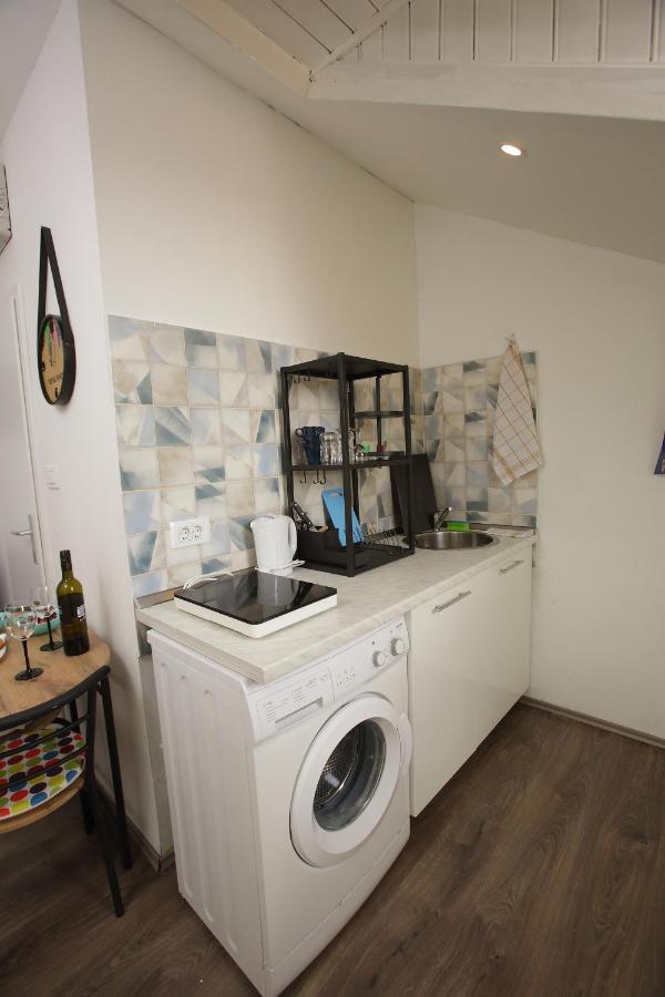 Apartment Center Lucia *