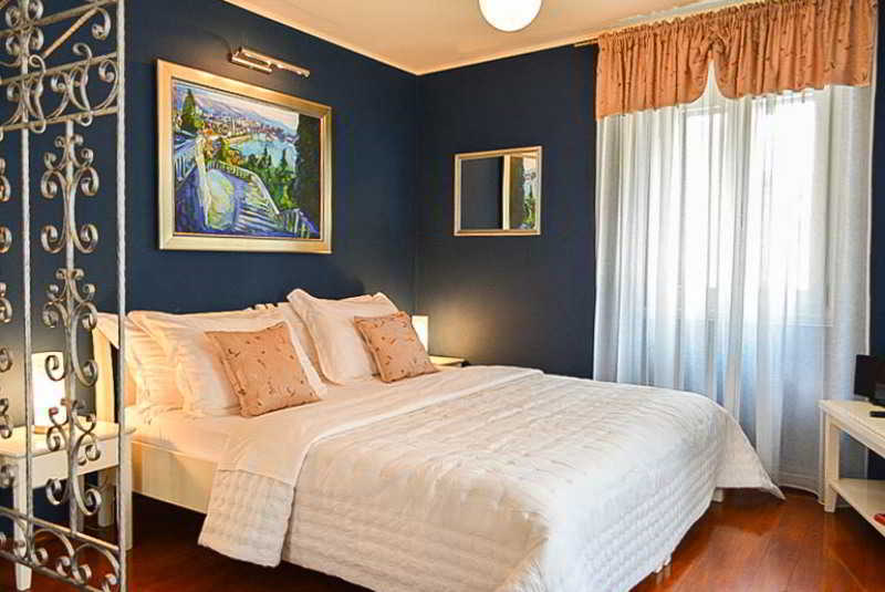 Guest house Tri Lava Luxury Living