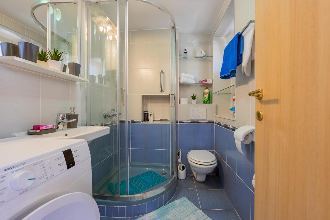 Karoca Apartment