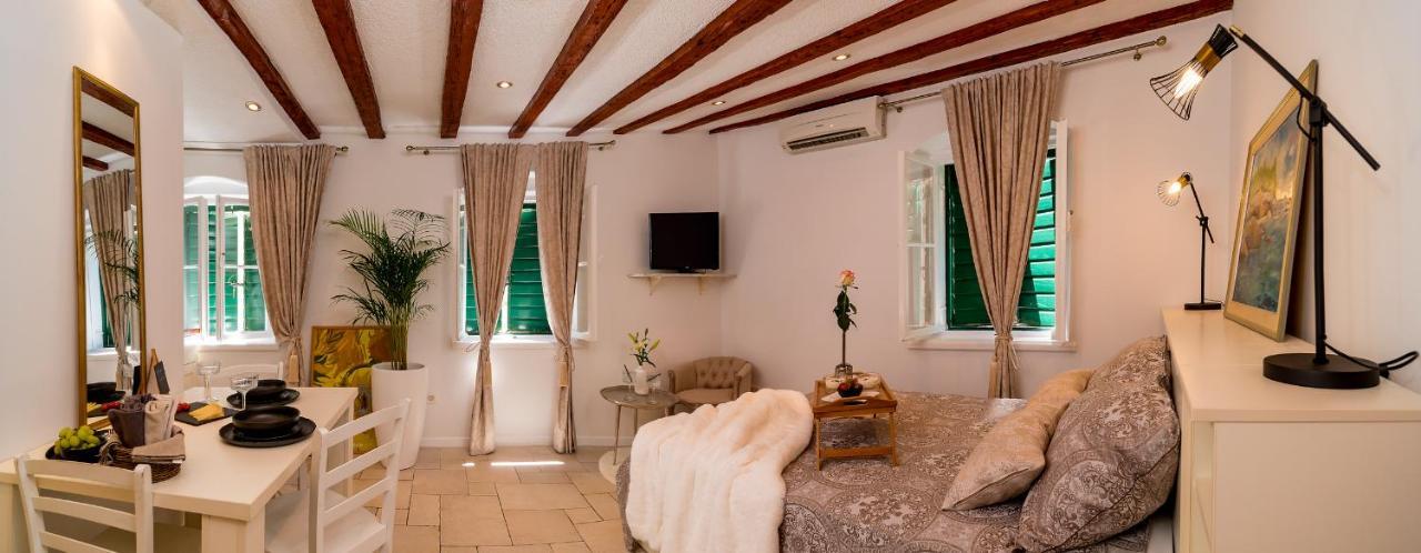 Apartment Charming Old Town Pjaca