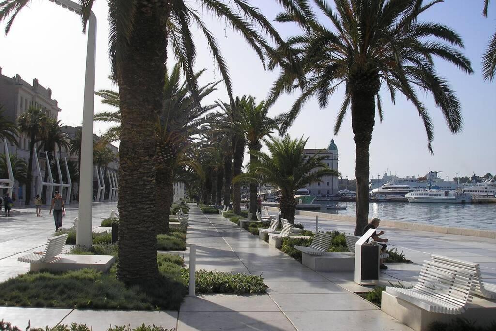 Adela Apartment In Split *