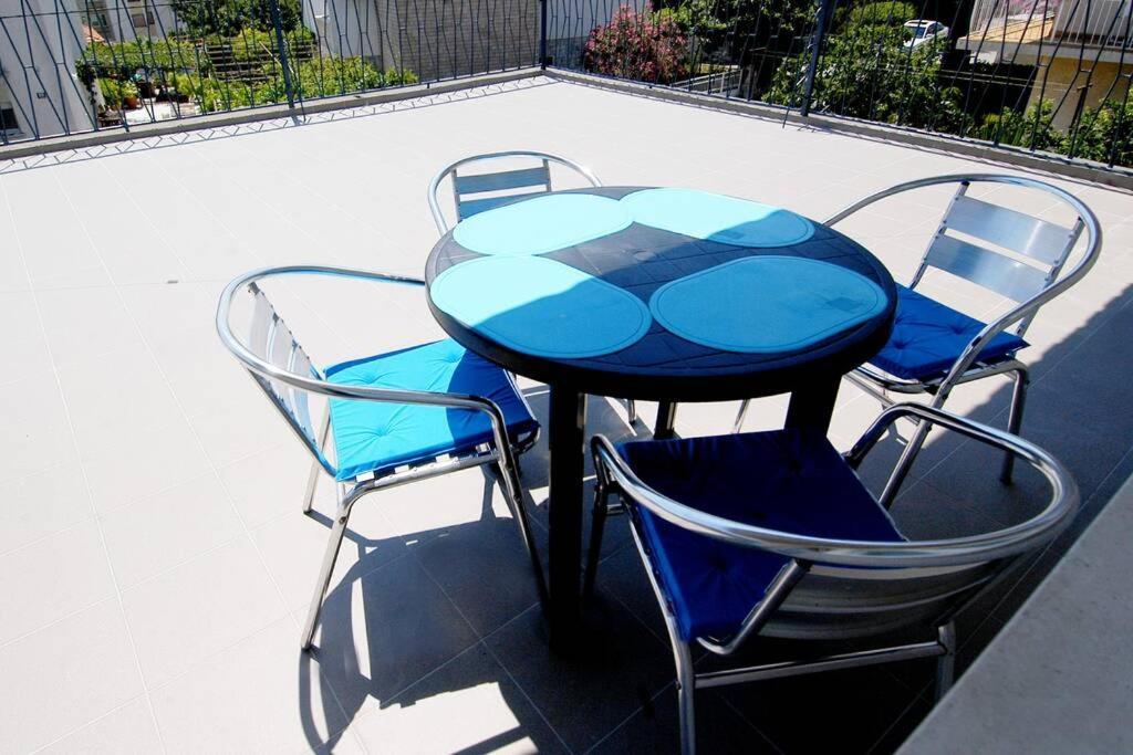 Adela Apartment In Split Split