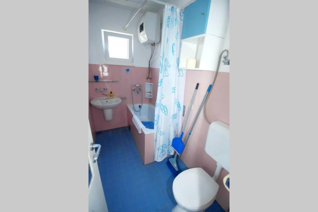 Adela Apartment In Split