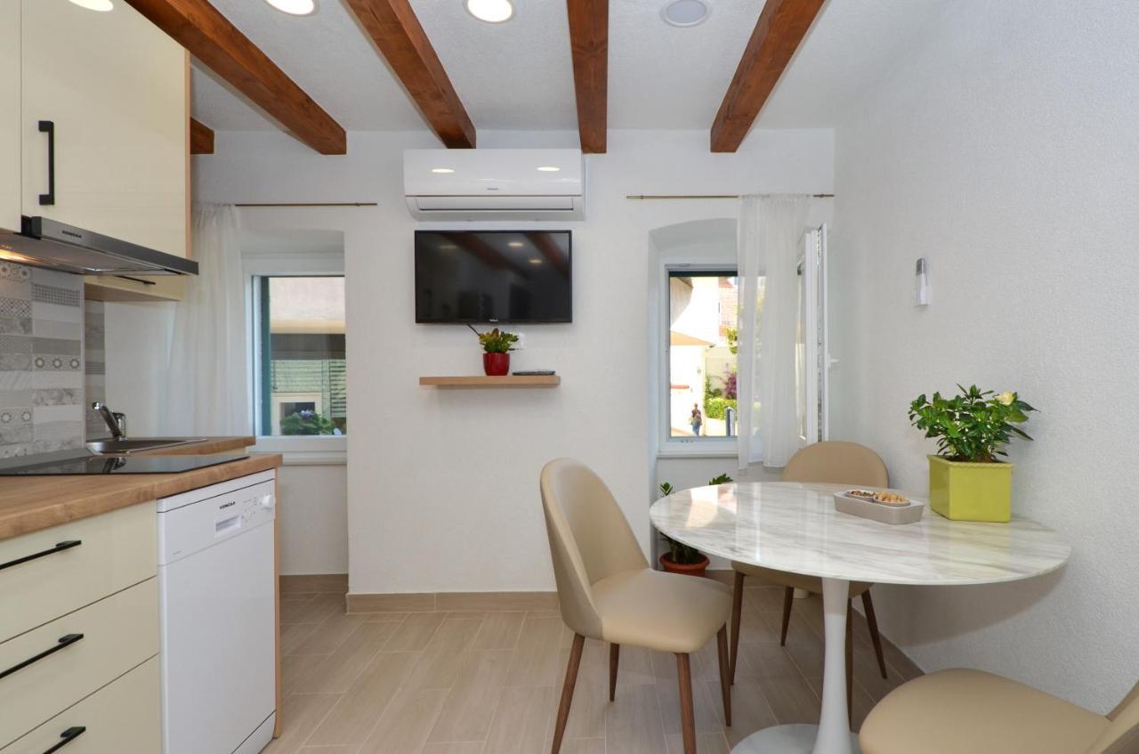 Sime Apartment Split