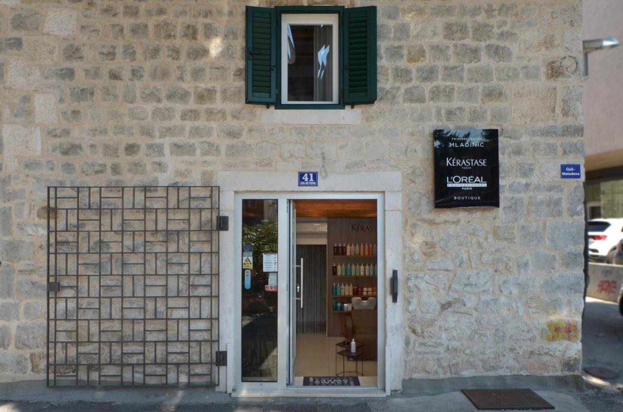 Sime Apartment