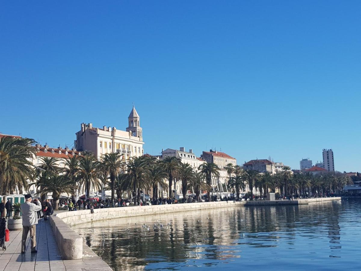 Studio A Priori * Split