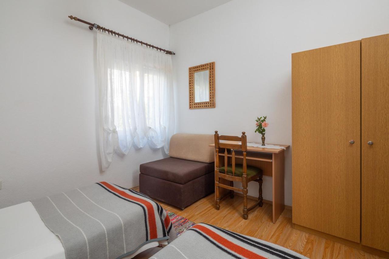Apartman A2 - Near W Patio Parking And Grill