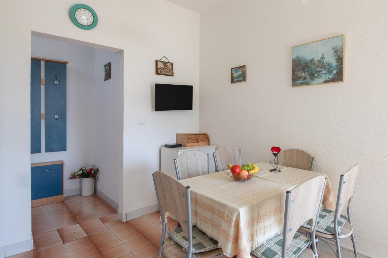A2 - Near W Patio Parking And Grill
