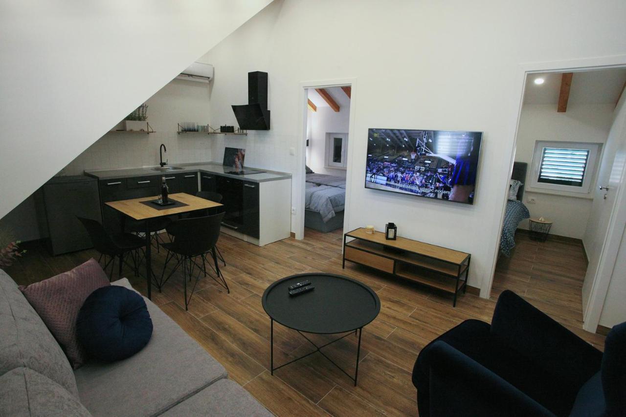 Apartment New Jakov & Niko