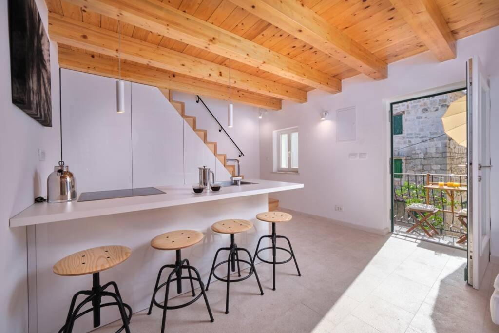 Heritage House In Varos