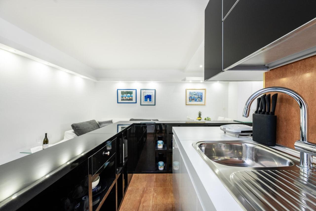 Luxury Set Apartment *