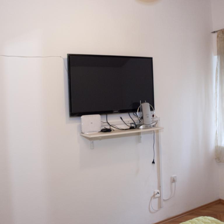 Varos Apartment