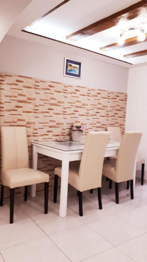 Center Tomislav Apartment *