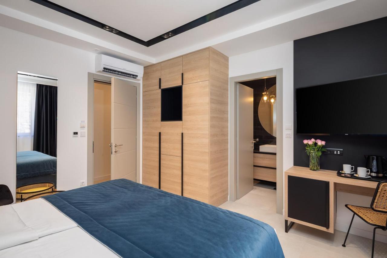 Luxury Unicus I, Ii, Iv 4*
