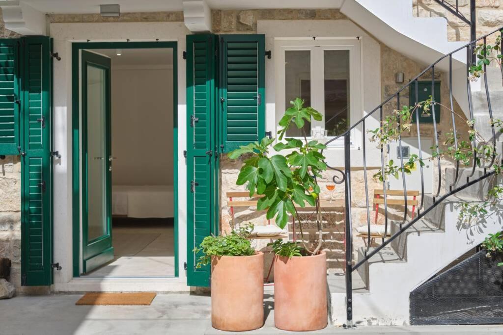 Heritage House In Varos Holiday home *