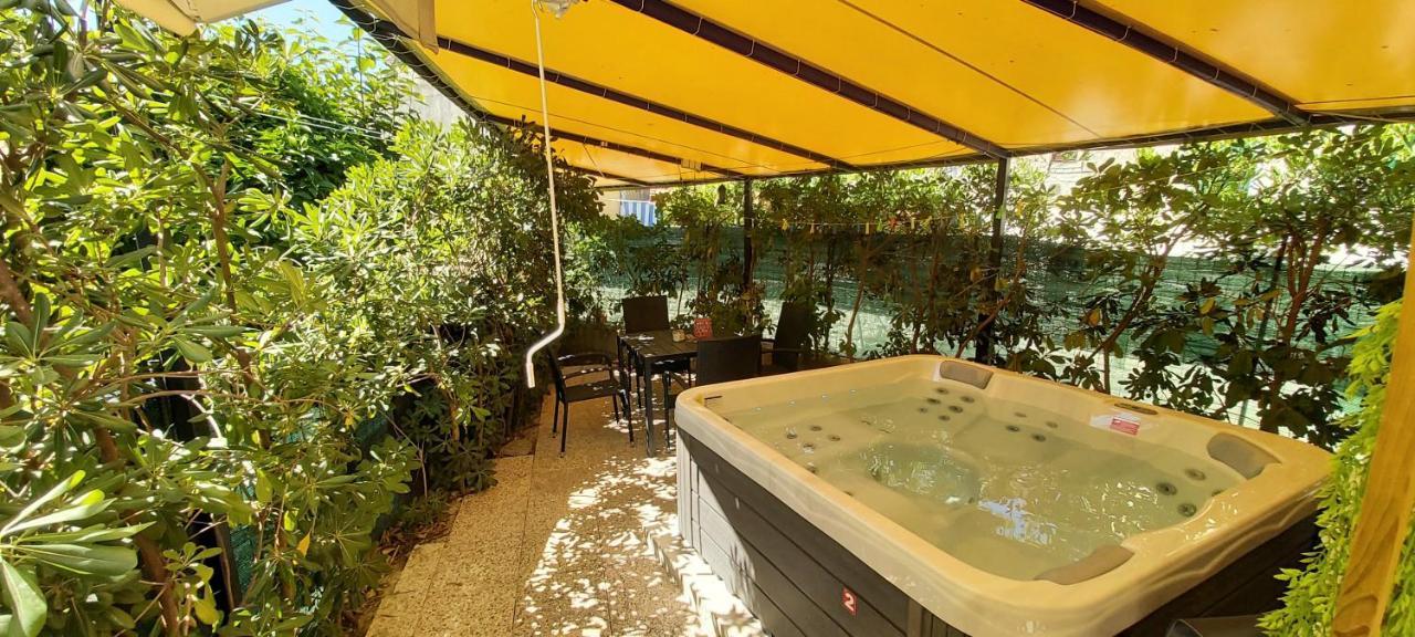 Appartement Johnny Croatia With Hot Tub