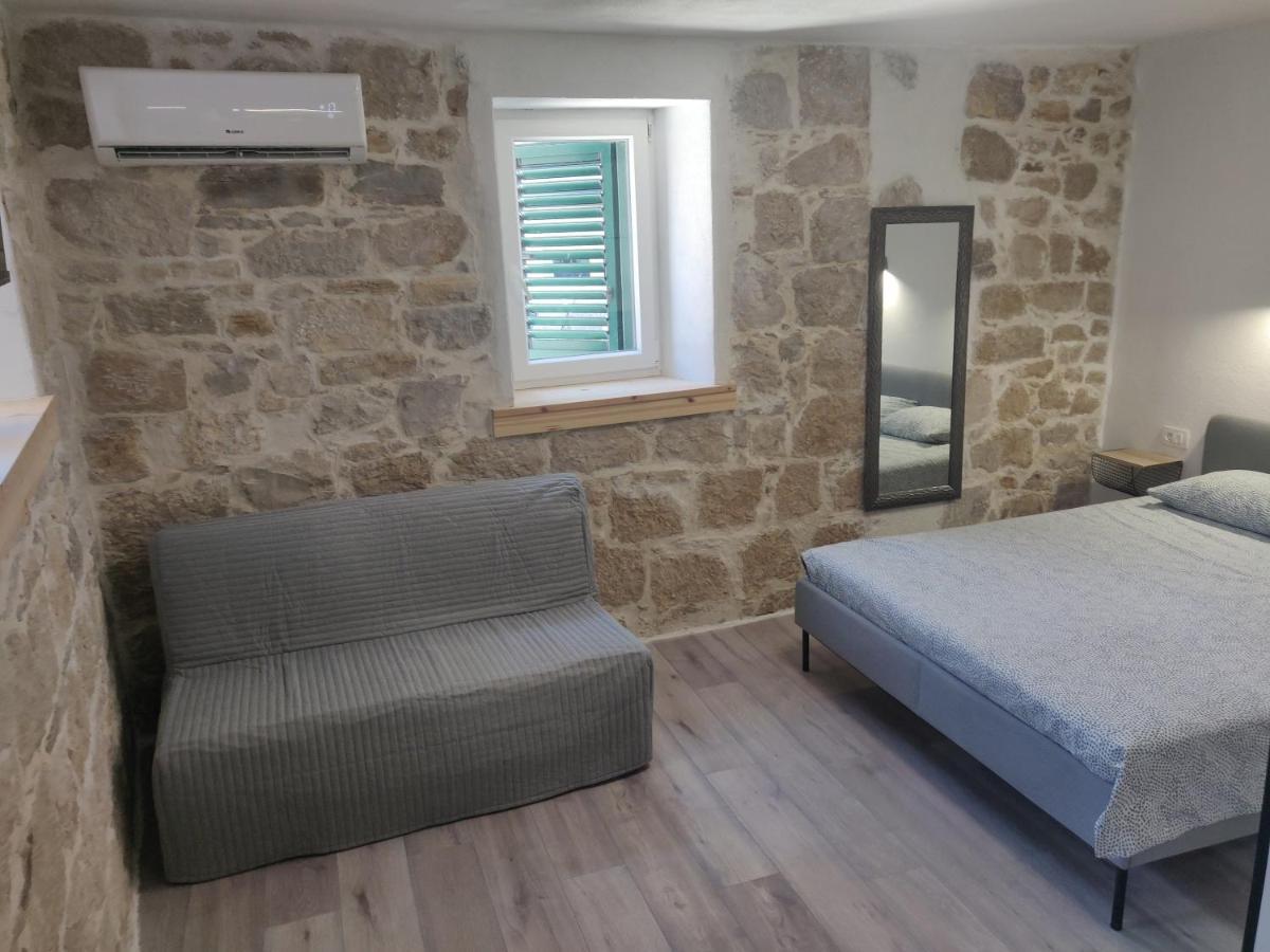 Stone Apartment Split