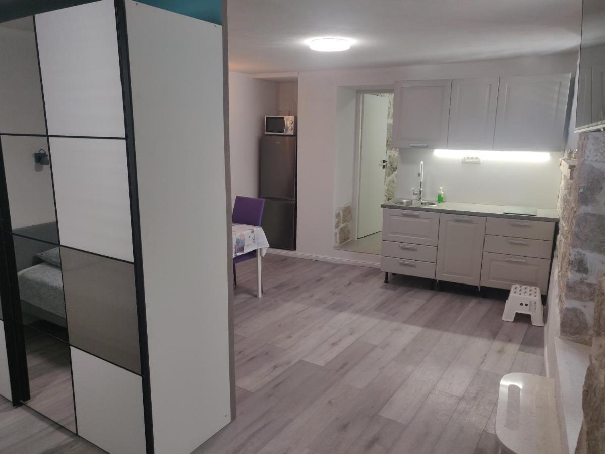 Stone Apartment Split