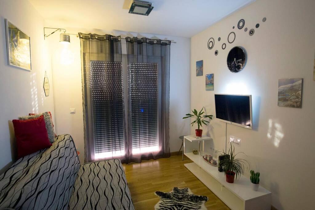 Luxury Viki Very Close To Beach Apartamento *